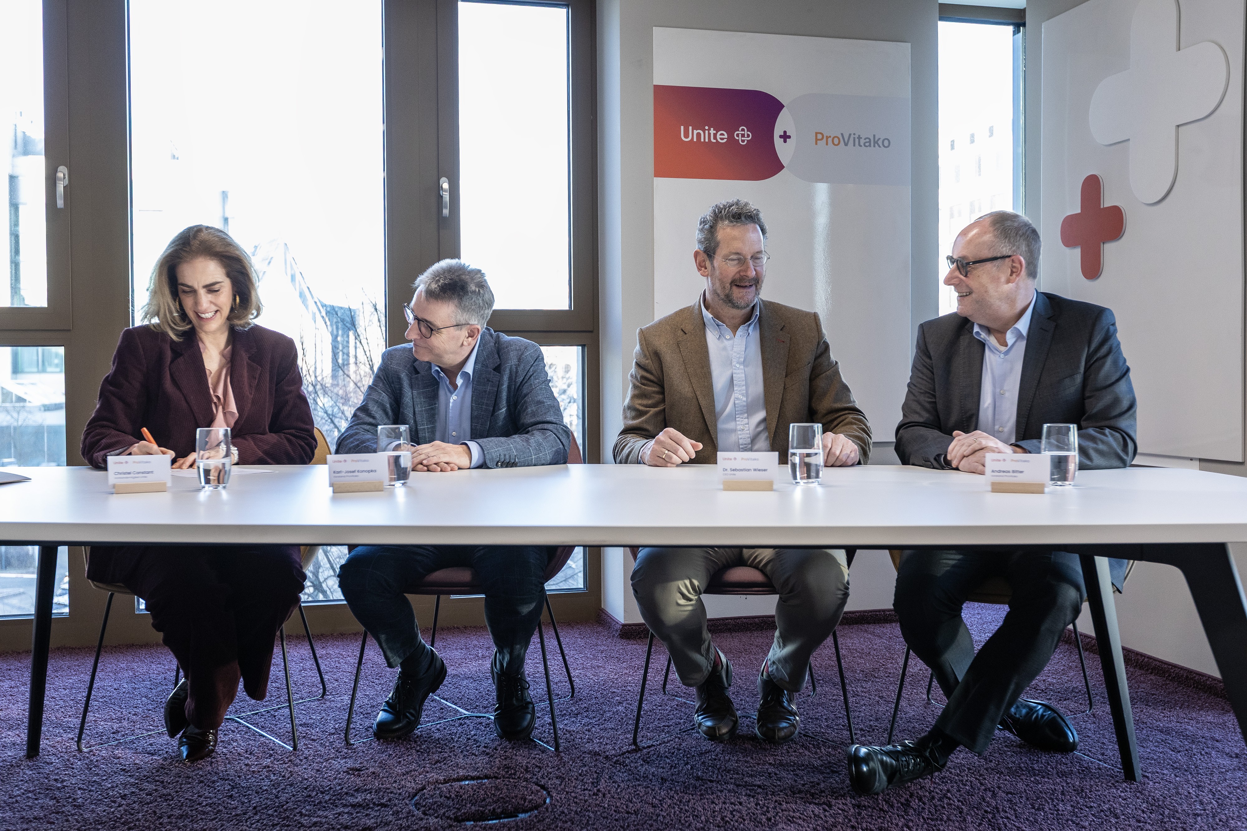 Download Gruppenbild Provitako und Unite