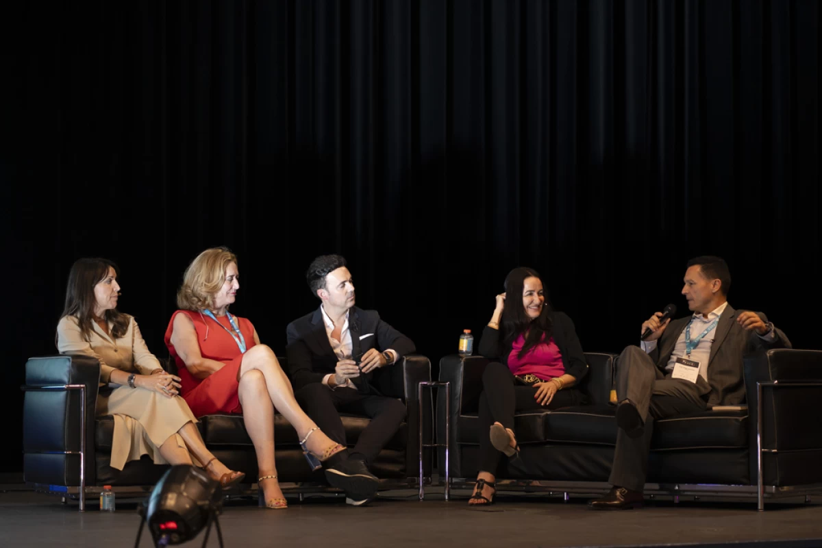 Mesa redonda Congreso AERCE